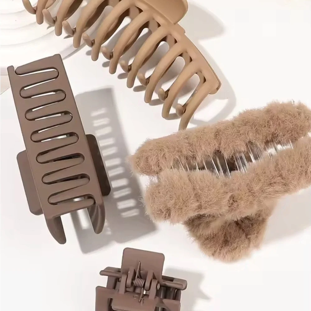 Assorted Brown Hair Clips Set 0204